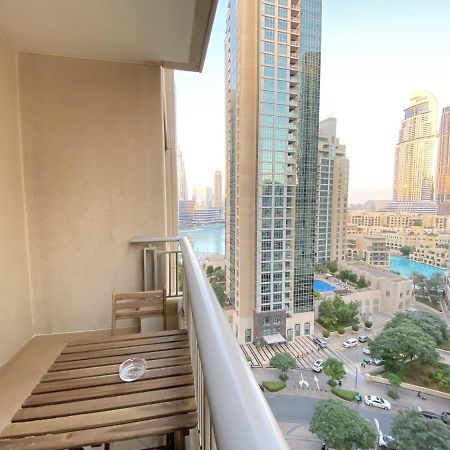 Lux Bnb Studio Downtown Fountain View Dubai Exteriör bild